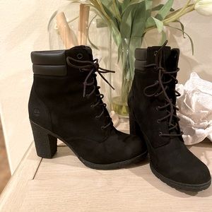 Black Timberland Lace up Boots w/heels!